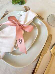 [Premium Individualisiert] Personalisierter Weinglas Schleife & Champagnerflöten Namensetiketten | Exklusive Satinschleife Platzkarten | Stilvolle Getränkedekoration Set | Geeignet für Partys/Geburtstage/Hochzeiten/Jahrestage/Valentinstag/Muttertag/Abschlussfeiern Geschenke | Geschenk für Freundin/Familie/Freunde/Kollegen "Personalisierte Schleifen, Hochzeitsschleifen, Platznamenaufkleber, Hochzeitsaufhänger-Schleifen, Individuelle Namensplatzkarten-Schleifen für Hochzeiten und Veranstaltungen, Bunt, Süß, Niedlich, Lustig, Kawaii, Y2K, Stilish, Unisex, Lässig, Individuell, Personalisiert, Einzigartig, Maßgeschneidert, Ideale Geschenke für ihn, Ideale Geschenke für sie, Sie, Freund, Freundin, Familie, Freunde, Schulmaterial, Schulanfang, für das Büro, für die Schule, für den Klassenraum, für Lehrergeschenke, für die Universität, für Kollegen, für Wohnheimzimmer, für Lehrer, für Jungen und Mädchen, für Teenager, Sekundarschüler, Gesamtschüler, Oberschüler, Studenten, Erstklässler, Sophom
