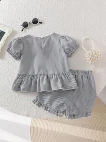2pcs Baby Girls Casual Striped Top With 3D Bow Decor And Ruffled Shorts Outfit, Cute And Sweet Style For Outdoor Play - Black and White - View 2