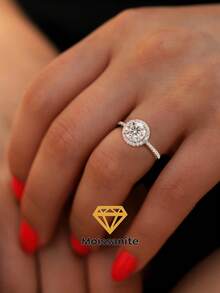 1 件圆形经典戒指 D 颜色 2 克拉莫桑石钻石结婚戒指，S925 纯银戒指适合女性订婚、妻子、女朋友、生日礼物、周年纪念礼物新娘精美珠宝 - 圓包莫桑戒指-2ct - 查看 1