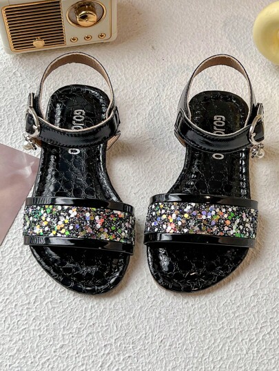 2025 neue Veröffentlichung: Ein Paar wunderschöne, elegante Mädchen-Modeschuhe, Prinzessinnen-Schuhe für Kinder, Urlaubs- und lässige, bequeme Baby-Sandalen, kleine Mädchen-Sandalen