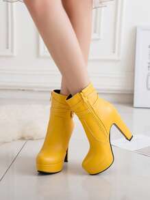 2024 Nouvelle arrivée Bottes courtes Automne Hiver pour Femmes, Bottes rétro de style britannique, Talon épais Plateforme imperméable Sexy Bottines