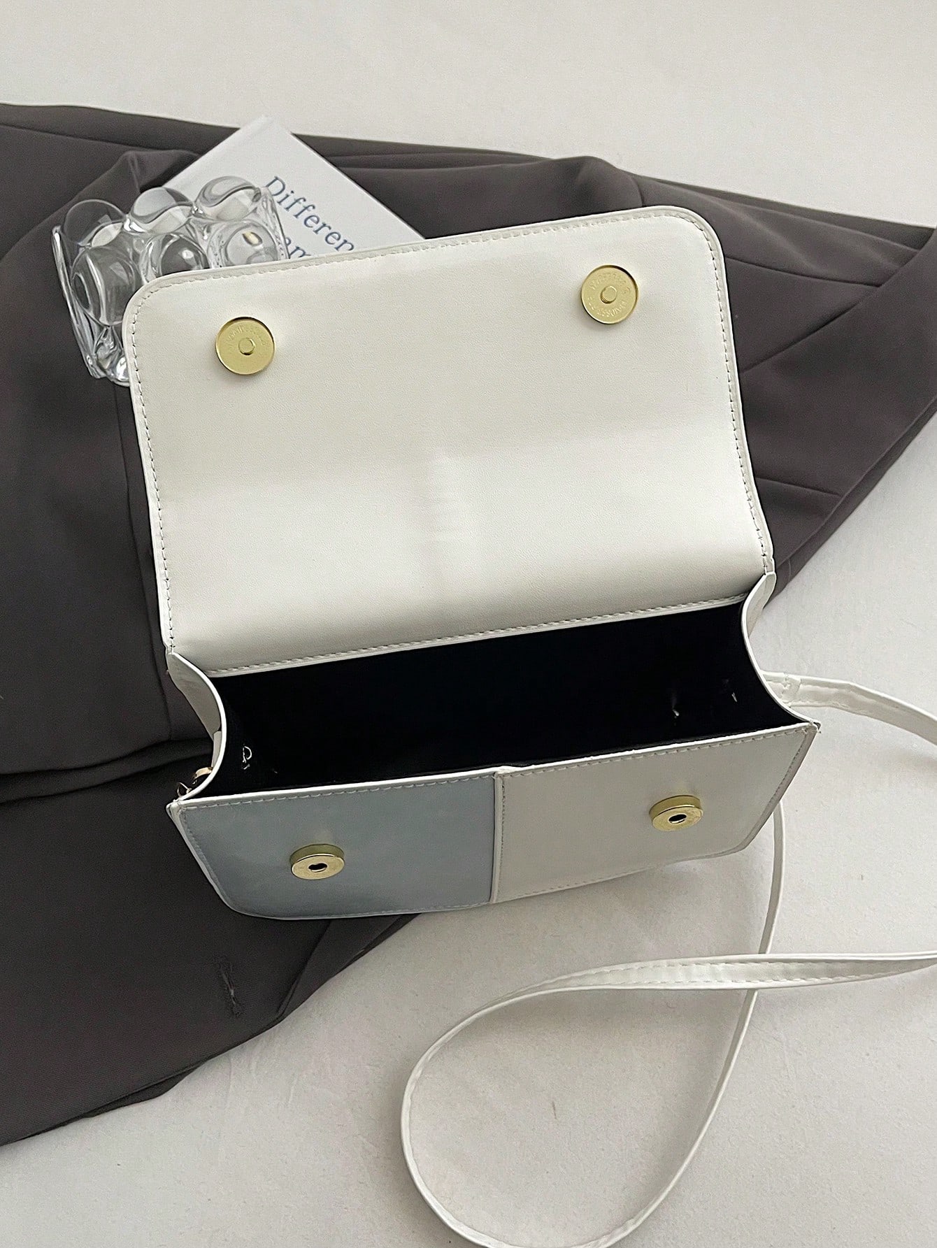 الحقيبة متعددة الألوان المبطنة بطراز جديد وأنيق لح...