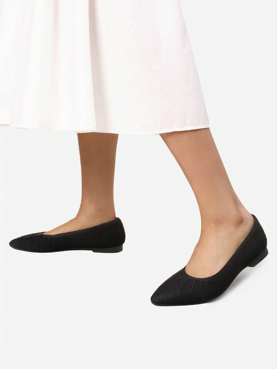 Pointed Toe Flats With Knitted Sunray Design - 黑色 - 查看 1