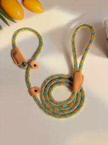 1 Piece Of Colorful Nylon Leash Dog Leash Dog Leash Walking Leash For Outdoor Walks. It Is Very Sturdy, Durable, And Beautiful. There Are Many Styles To Choose From, Suitable For Every Type Of Dog