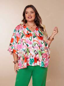 Loose Batwing Sleeve Floral Print Shirt For Women, Pink Single-Breasted V-Neck Half Sleeve Elegant Plus Size Blouse, Vacation Summer Wear