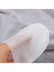 Disposable Use Hotel Slippers, Non-Slip Molded Texture, Suitable For Hotel, Hostel, Home Guest Use, Portable Back To School