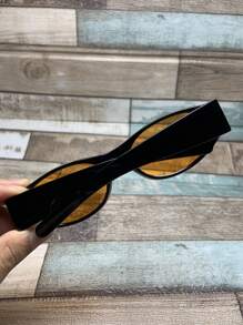 1 Stück Damen Vintage Lässig Katzenaugen Kleinrahmen Schwarze Modebrillen, geeignet für tägliche Unternehmungen, Sommer, Strand, Straßenmode für Sommerurlaub am Strand, Outdoor, Reisen