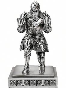 King's Guard Knight - Soporte para bolígrafos, organizadores de computadora y accesorios, soporte para lápices de resina como regalo con un abridor de letras de espada de metal para oficina y : Oficina y papelería - Plata (chapado) - Ver 2