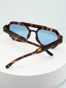 1pc Unisex Square Frame PC Material Glasses, Minimalist Stylish High-End Fashion, Suitable For Travel, Leisure, Party, Beach, Daily Wear - Tortoise Shell Frame Blue Piece - View 3