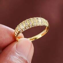 1pc Synthetic Zirconia Spiral Design Women's Ring