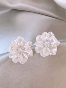 1 Pair Minimalist Versatile Exaggerated Camellia Flower & Pearl Stud Earrings, Elegant For Women - White - View 3
