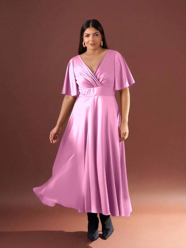 Madrinha de Casamento Vestido de Festa Longo Plus Size feito em Nylon com Brilho Manga Curta e Fenda Lateral