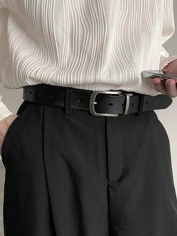 A TPU Injection Molded Buckle Waistband Specially Designed For Young Men, With A Calm And Atmospheric Atmosphere For Business Negotiations And A Casual And Casual Gathering For Friends.