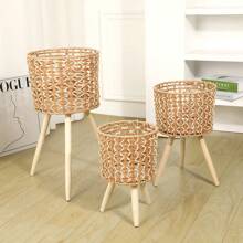1 Piece Of Nordic-Style Floor-Standing Solid Wood Flower Rack With Hand-Wovenleaves. It's A Bamboo-Woven Storage Rack Suitable For The Living Room (Placed Beside The Sofa), And Can Be Used On The Balcony For Green Radish Flower Pots Or As A Flower Rack For Seedling Pots In The Office.