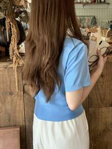 女士休闲学院风撞色翻领半开下摆短袖上衣，夏季 - 藍白色 - 查看 4