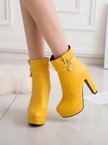 2024 Nouvelle arrivée Bottes courtes Automne Hiver pour Femmes, Bottes rétro de style britannique, Talon épais Plateforme imperméable Sexy Bottines