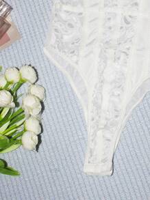 1pc Solid Color Sheer Contrast Lace Sleeveless Fitted Revealing Sexy Camisole Camisole Top