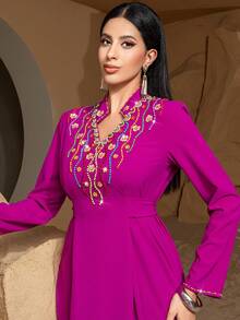 5250 AED handgenähtes Kleid im Dubai-Stil mit Perlenstickerei, Abendrobe, dezent - Rosa - Übersicht 3