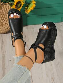 Fashionable Women Ankle Strap Platform Sandals, High Heels Lace-Up Closure Casual Thick Sole Sandals - Black - View 3