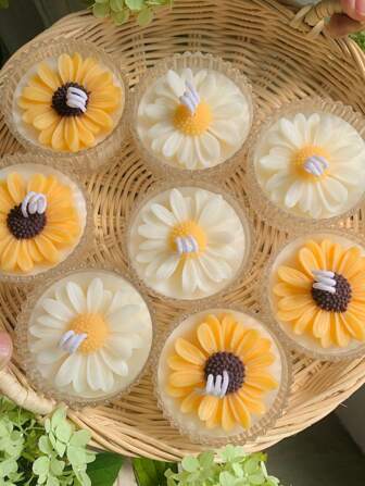 1pc Chamomile Flower Decorative Candle (5.5cm/2.16in), Scented Candle, Mini Candle, For Home Decor, Filler Candle, Room Decoration, Dining/Kitchen Tabletop Decor Candle, Floating Candle, Birthday Candle Decor, Valentine's Day Decor, Gift, Wedding, Candle, Room Decor, Bridesmaid Gifts, Mother's Day Gift, Wedding Decor
