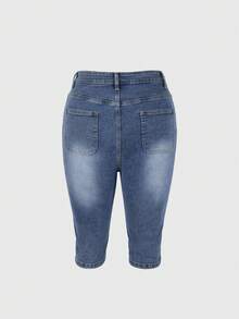 [Slimming Silhouette] Women's Slim-Fit Light Blue Denim Capris With Slant Pockets - Stretchy Casual Summer Jeans, Button Detail, High Elasticity, Mid-Thigh Length, Polyester Blend, Perfect For Casual Attire, Capris For Women, Pride 4th Of July Women, Vacation Outfits For Women, Vacay Jeans, Teacher Outfits For Women - Blue - View 6