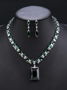 1 套 3 件奢华方晶锆石珠宝项链和耳环套装，适合新娘婚纱、典礼派对穿着