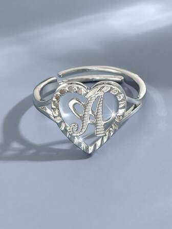 1 件复古创意心形和字母开口戒指，适合女士，时尚欧美海外新款铂金首字母情侣戒指，奢华潮流