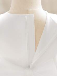 0-2岁女婴蕾丝长袖连衣裙，白色洗礼服，适合派对穿着