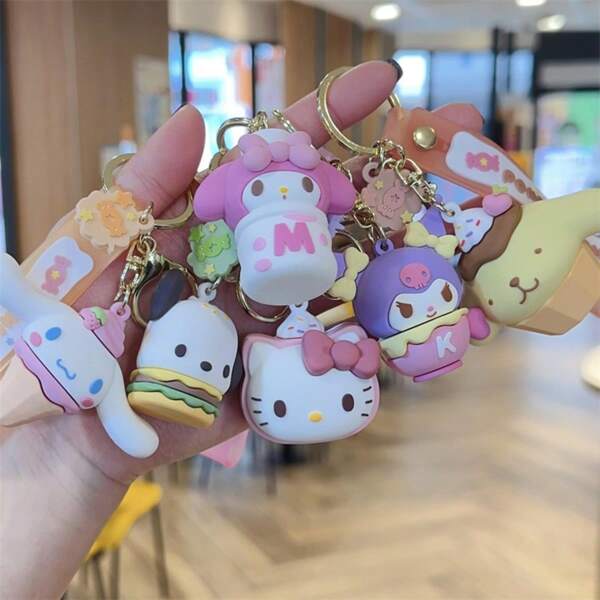 Sanrio Llavero de Cinnamoroll de Sanrio estilo Kawaii, lindo llavero de dibujos animados anime Kuromi My Melody de la serie de aperitivos, decoración de mochila, regalo de cumpleaños