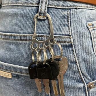 1 قطعة سلاسل مفاتيح من الفولاذ المقاوم للصدأ على شكل لوحة القدم مع 4 حلقات مفاتيح، كراكنارابينير خارجي مبتكر كهدية شخصية للتعليق على مفتاح السيارة أو حزام الخصر للرجال