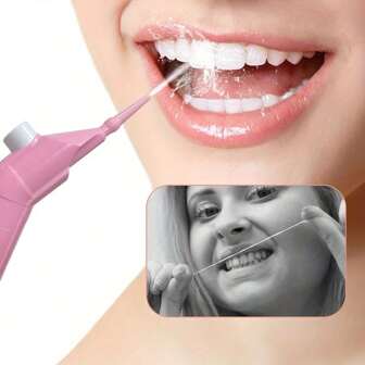 1件/2件 这款弧形手动水牙线能温和有效地清洁牙缝和牙龈线。弧形设计让您轻松触及口腔所有区域，包括后牙。它能去除普通刷牙可能遗漏的食物残渣和牙菌斑，有助于预防蛀牙和牙龈疾病。