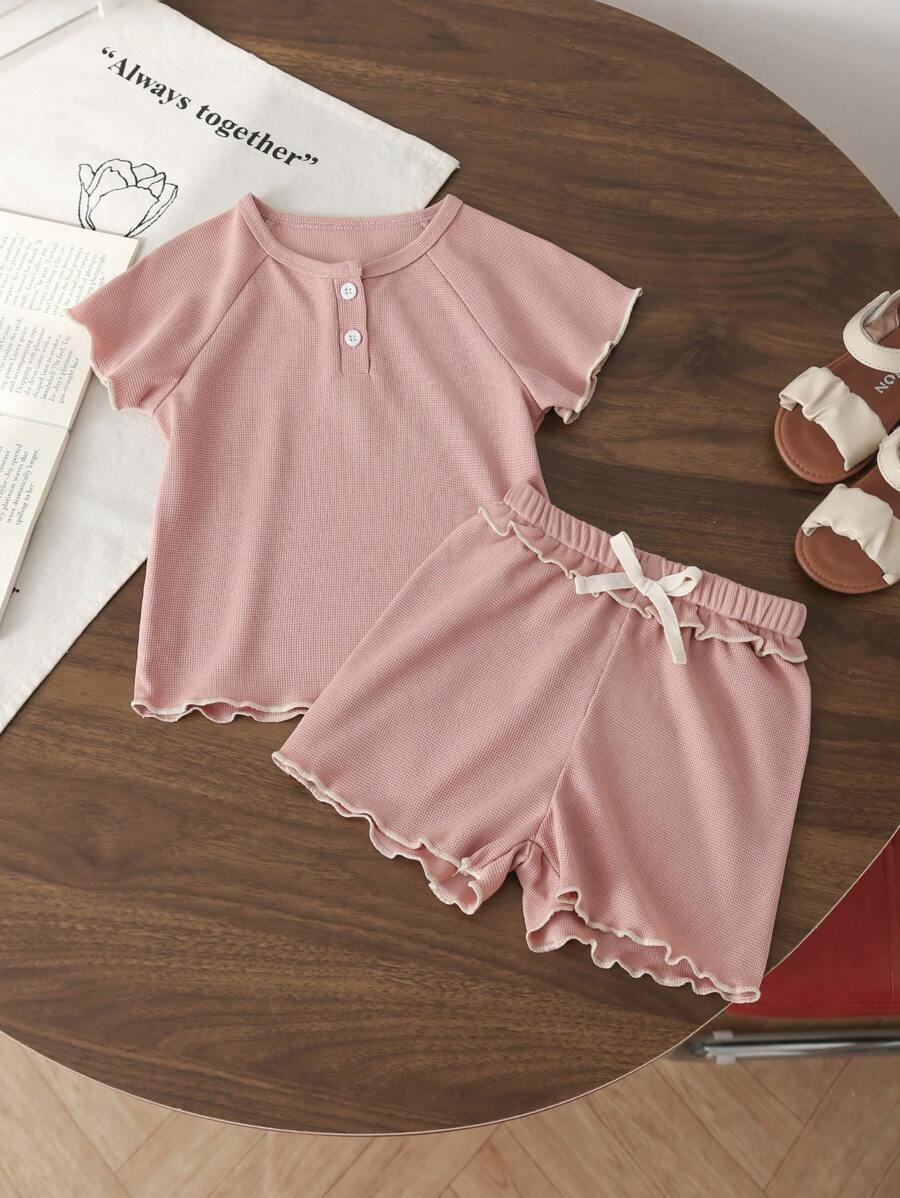 MommBaby Set de 2 piezas para niña y mamá: Top con mangas acanaladas y volantes + Pantalones cortos con efecto de arrugado y volantes, conjunto de verano lindo, casual y cómodo para niña bebé
