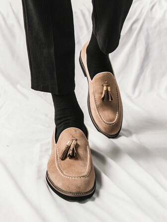 男士休闲一脚蹬乐福鞋，时尚绒面流苏船鞋，商务工作日常莫卡辛鞋，全年男士鞋履