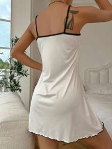 Vestido camiseta estilo gótico con estampado de calavera y corazón