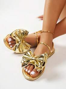 Chanclas negras planas de 2 formas de usar para mujer, nuevos modelos de verano con estrellas de internet, tipo ángel con punta abierta, tacón plano, sandalias de playa versátiles y de moda