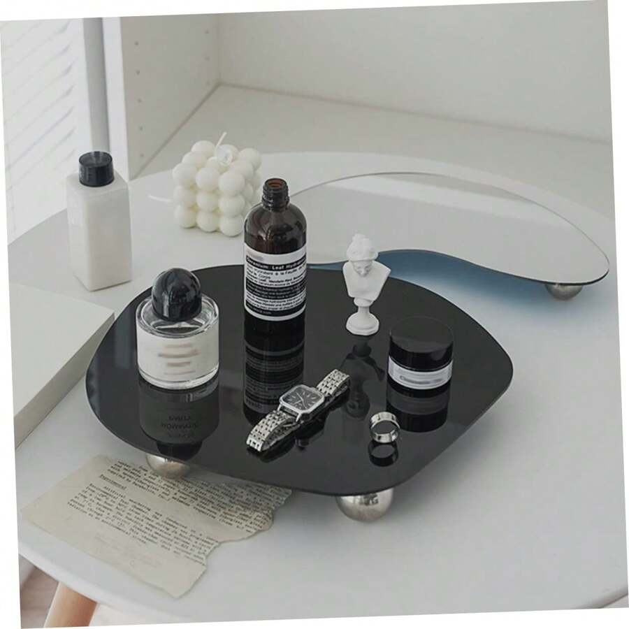 1 Stück minimalistisches asymmetrisch geformtes dekoratives Acrylspiegel-Tablett, stilvolle Inneneinrichtung im Skandinavischen Stil, Fotografie Requisite