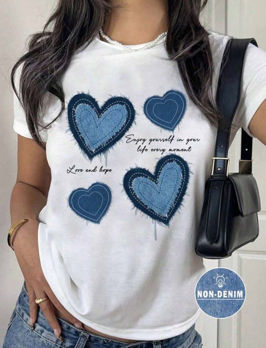 Playera de manga corta con cuello redondo, cómoda y con estampado corazones azules . Nueva moda con estampado de patrones, ideal para actividades casuales al aire libre en casa. - Blanco - Ver 1