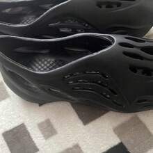 Foam Runners Shoes For Men Women, Soft Cloud Slides Slippers Non-Slip Walking Sandals, Beach Platform Pillow Sandals Lightweight Slip-On Foam Runners, Outdoor Quick-Drying Sports Slides - 黑色 - 查看 6