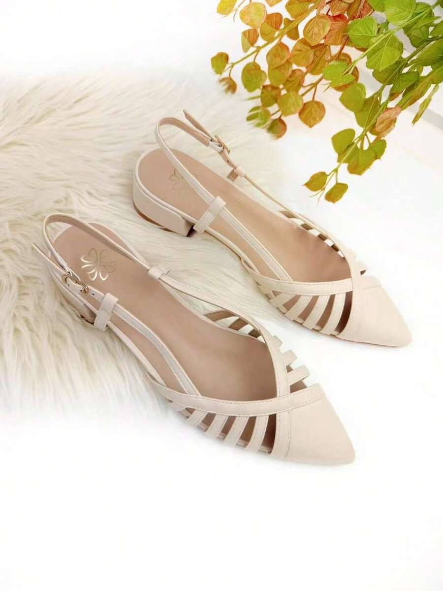 Crab-Style Sandals With A Wide Mid-Heel And Platform, Combining Retro Style With Modern Comfort, Intertwined Straps And A Non-Slip Sole Make Them Perfect For Everyday Use Or Casual Outings. - Màu be - Xem 1