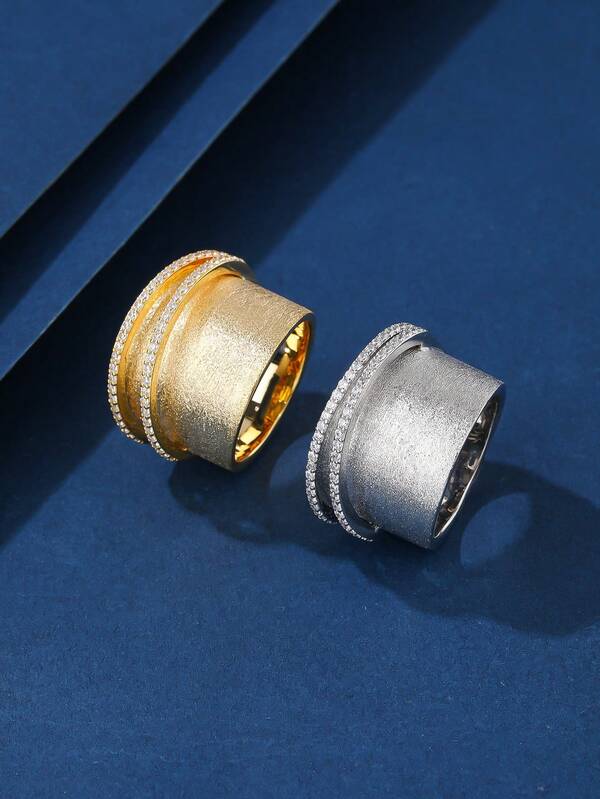 1 قطعة خاتم من المادة النحاسية المطفية ذو قوام ملمس ثقيل والمرصع بالزركونيا، مناسب للجنسين كهدية ولارتداء يومي للسيدات