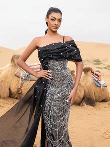 Faeriesty Elegant Open Shoulder Evening Gown With Back-Tie Detail, High Slit & Side Train – Sophisticated Formal Dress For Red Carpet Galas, Black-Tie Dinners, Luxury Weddings, Award Ceremonies, Fashion Shows Party - Black and White - View 7