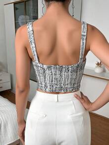 Crop Top Tejido Botones Negro Blanco Estilo y Comodidad - Blanco y Negro - Ver 1