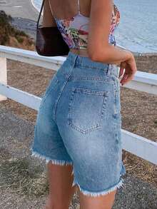 Women's Simple Loose Straight 5-Inch Inseam Denim Shorts - Light Wash - View 2