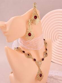 An Arabic-Style Set Of Fashionable And Popular Palace Hollow-Out Diamond-Inlaid Teardrop Pendant, Earrings, And Necklace Combo For Brides To Wear At Weddings, Banquets, Parties And Dance Parties.
