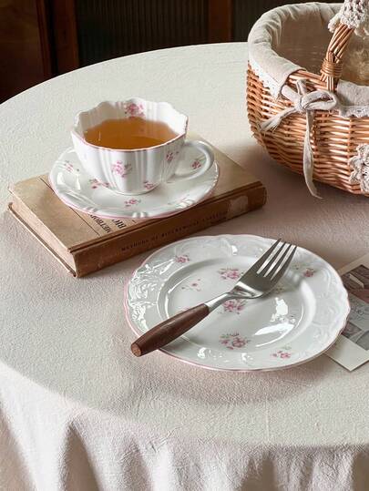 1 件套复古碎花金边茶杯和茶碟套装，优雅的下午茶或咖啡杯，适合送礼、派对、圣诞节、情人节、厨房、家居装饰、办公室使用、节日礼物、生日