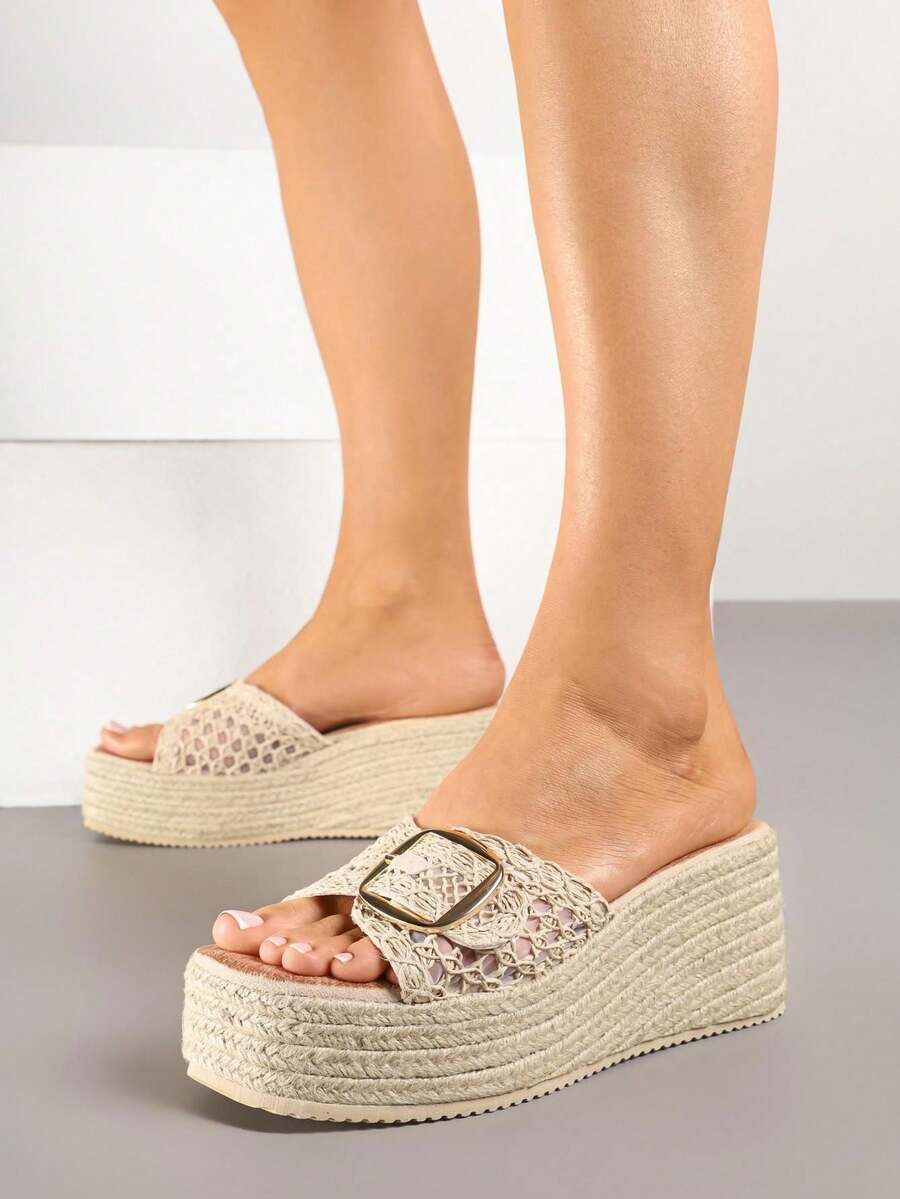 Sandales compensées à dessus en maille tressée avec boucle - Beige - Voir 1