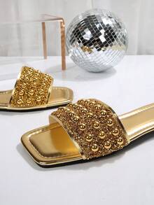 Nuevas sandalias planas de lujo antideslizantes para exteriores/playa, cómodas y versátiles, con decoración de cristales y perlas, punta cuadrada, para uso interior y diario, estilo francés, tallas grandes para mujer, primavera y verano - Dorado - Ver 7