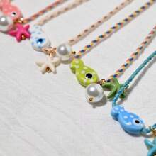 Colar com pingente de peixe de cerâmica boêmio colorido para mulheres, gargantilha ajustável de corda multicolorida, perfeita para férias de verão na praia e festivais de música, joias de férias estilo boêmio ajustável