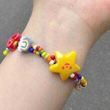 1 Stück Dopamin farbiges/Regenbogen/sternförmiges Perlenarmband, geeignet für Damen Sommerurlaub Lässig Tragen (zufällige Farbe/Position der Perlen)