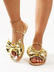 Chanclas negras planas de 2 formas de usar para mujer, nuevos modelos de verano con estrellas de internet, tipo ángel con punta abierta, tacón plano, sandalias de playa versátiles y de moda